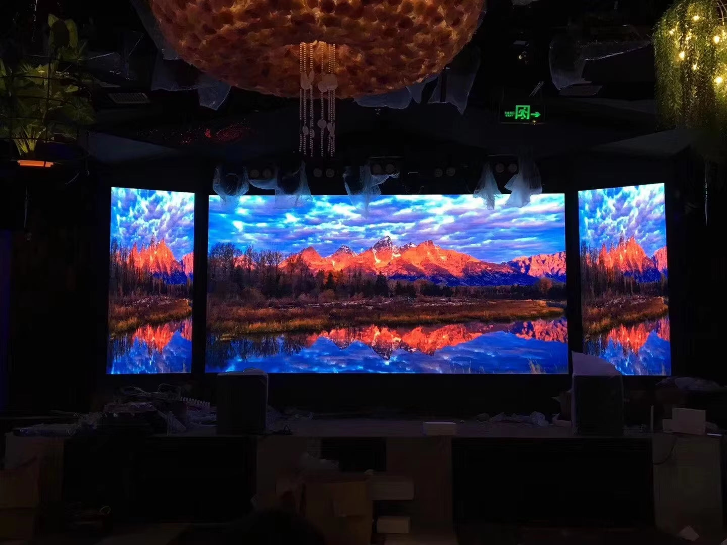 Portable Church Stage Background P1.25 Indoor HD LED Video Wall