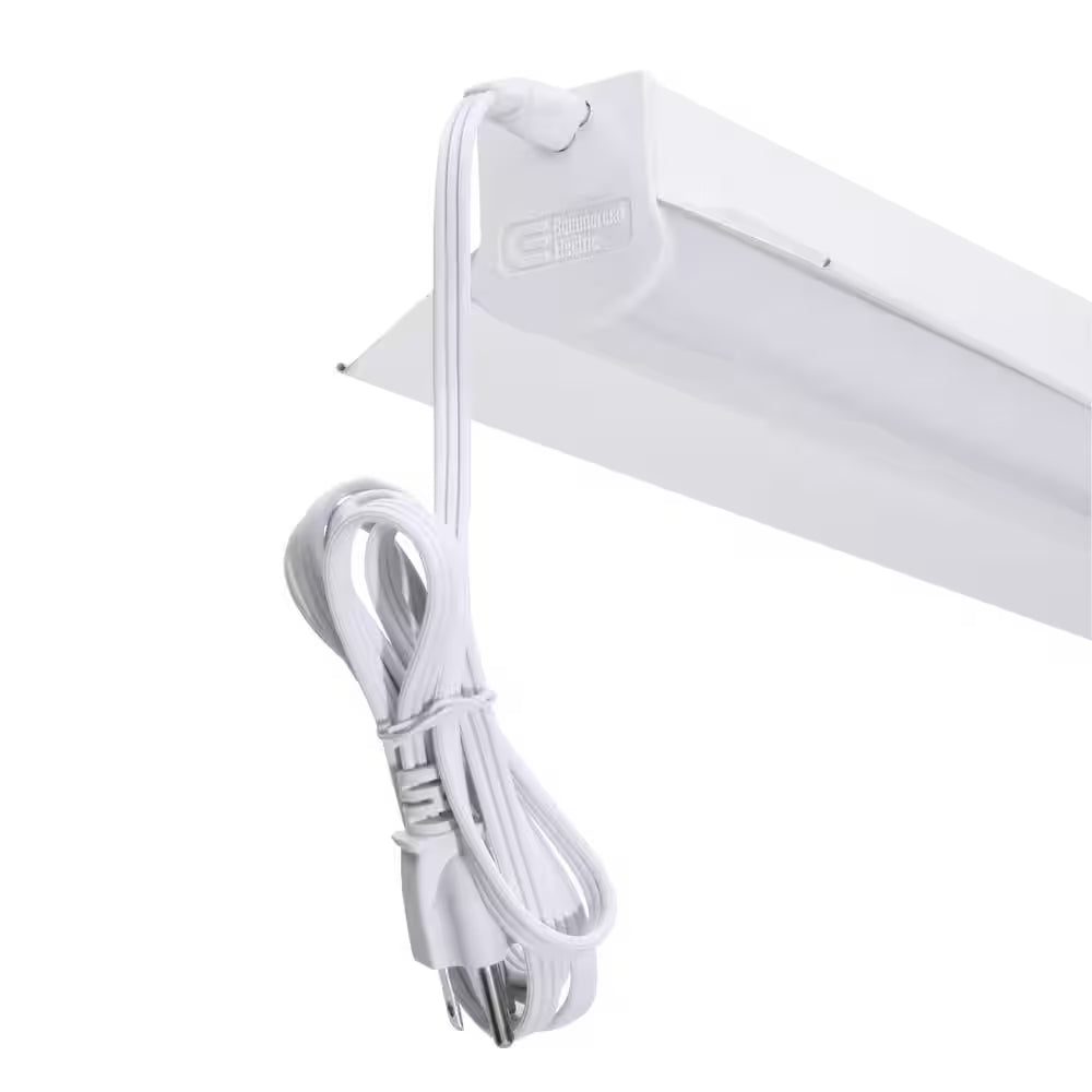 4 Ft. Plug-In Pull Chain Linkable Integrated LED White Shop Light Garage Light 3600 Lumens 36W Bright White 4000K